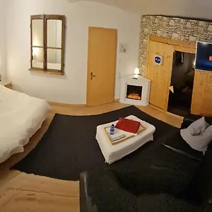 https://schonste-lage-am-rhein-in-unmittelbarer-stadtnahe-b-b.dusseldorf-hotel.net