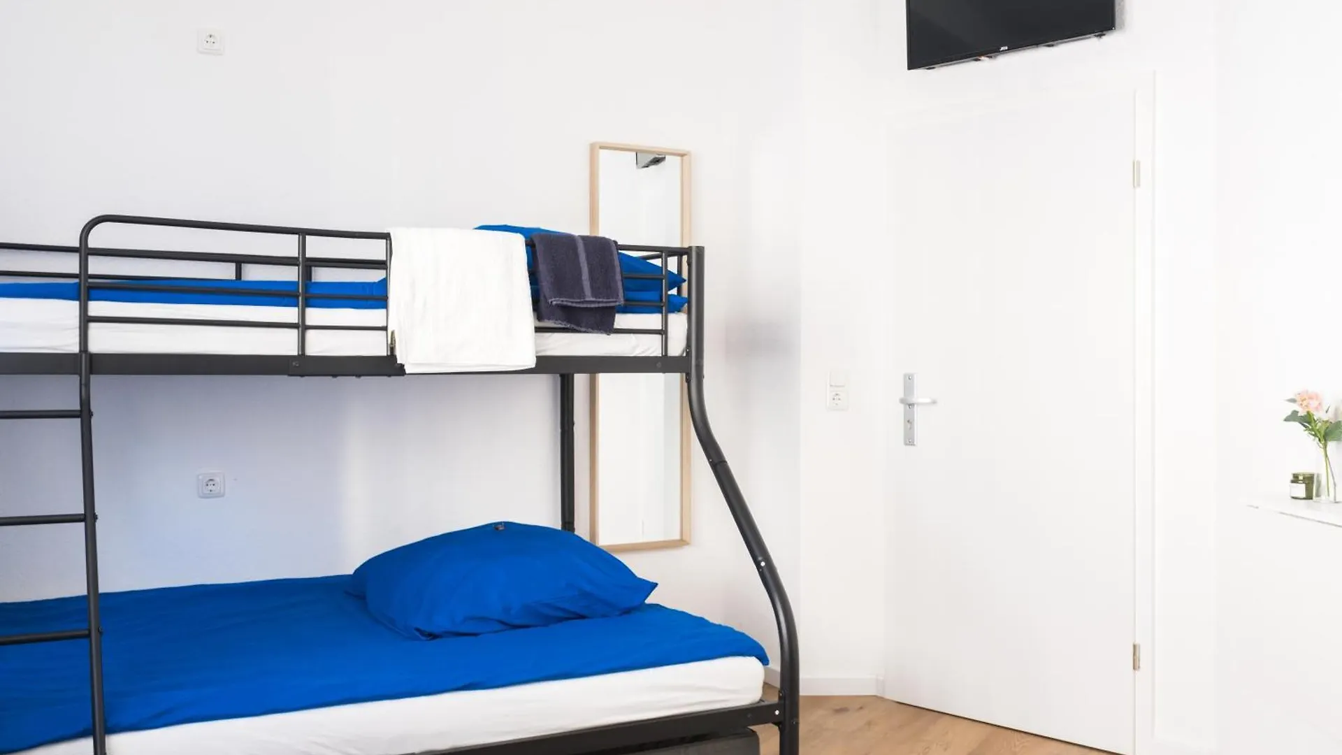 Hostel Maru Living C9 Cologne Germany